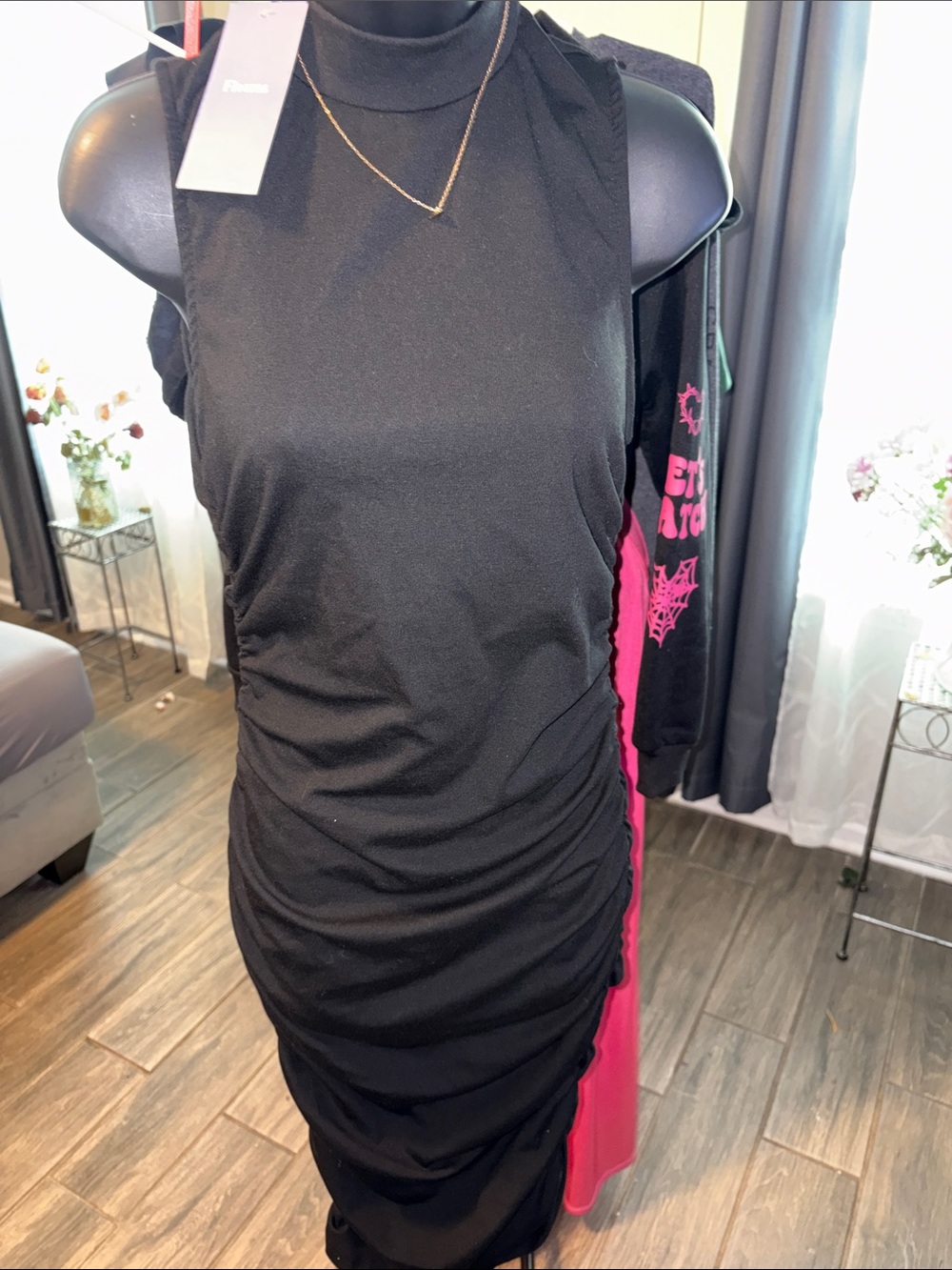 Floerns Sleeveless Black Ruched Midi Dress Medium